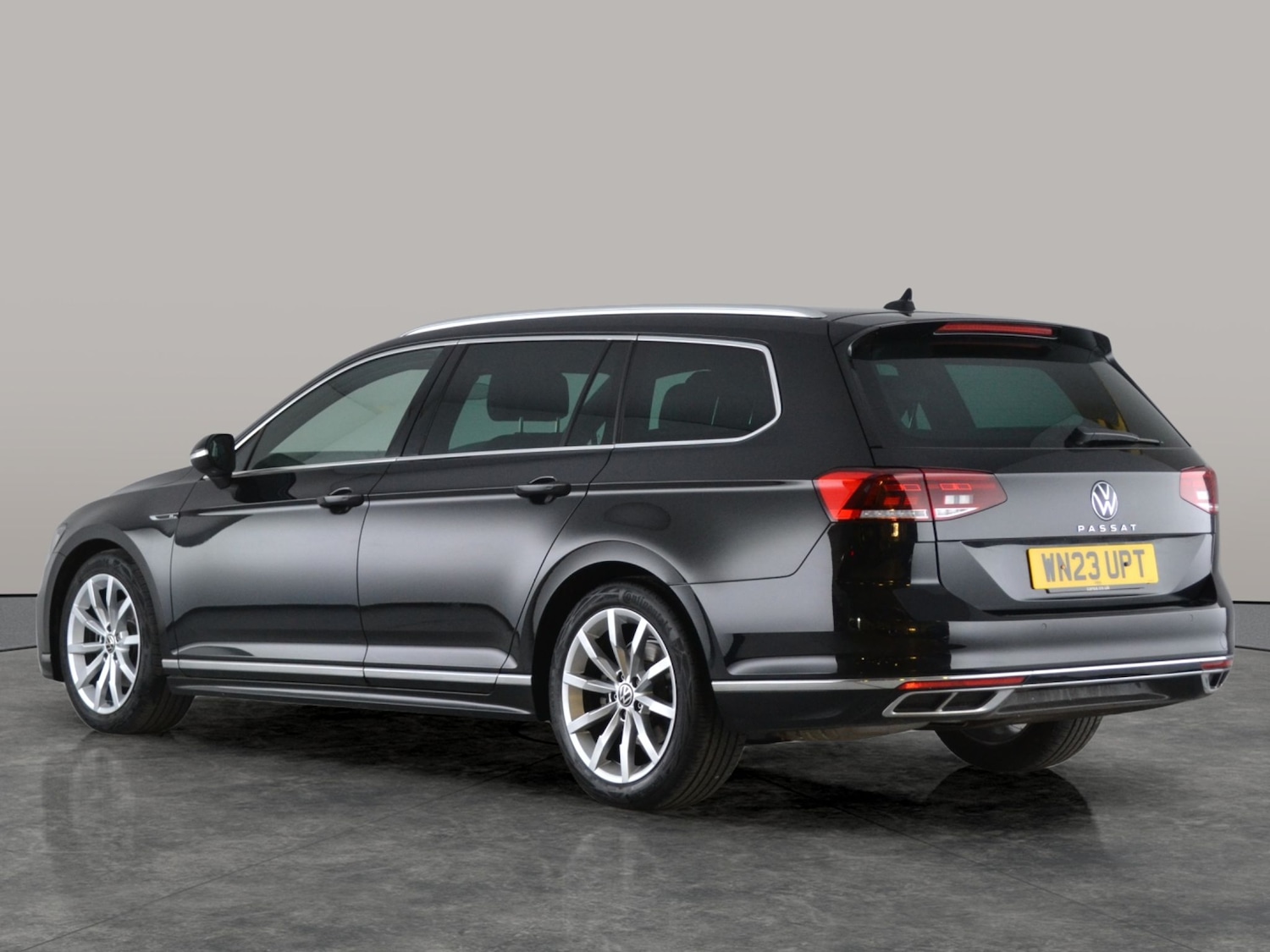 Used Volkswagen Passat 2023 for sale - 76835236: Photo 8