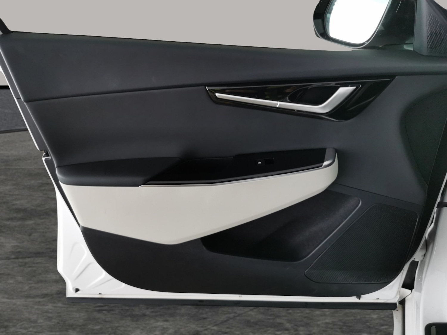 Used Kia EV6 2023 for sale - 78118444: Photo 32