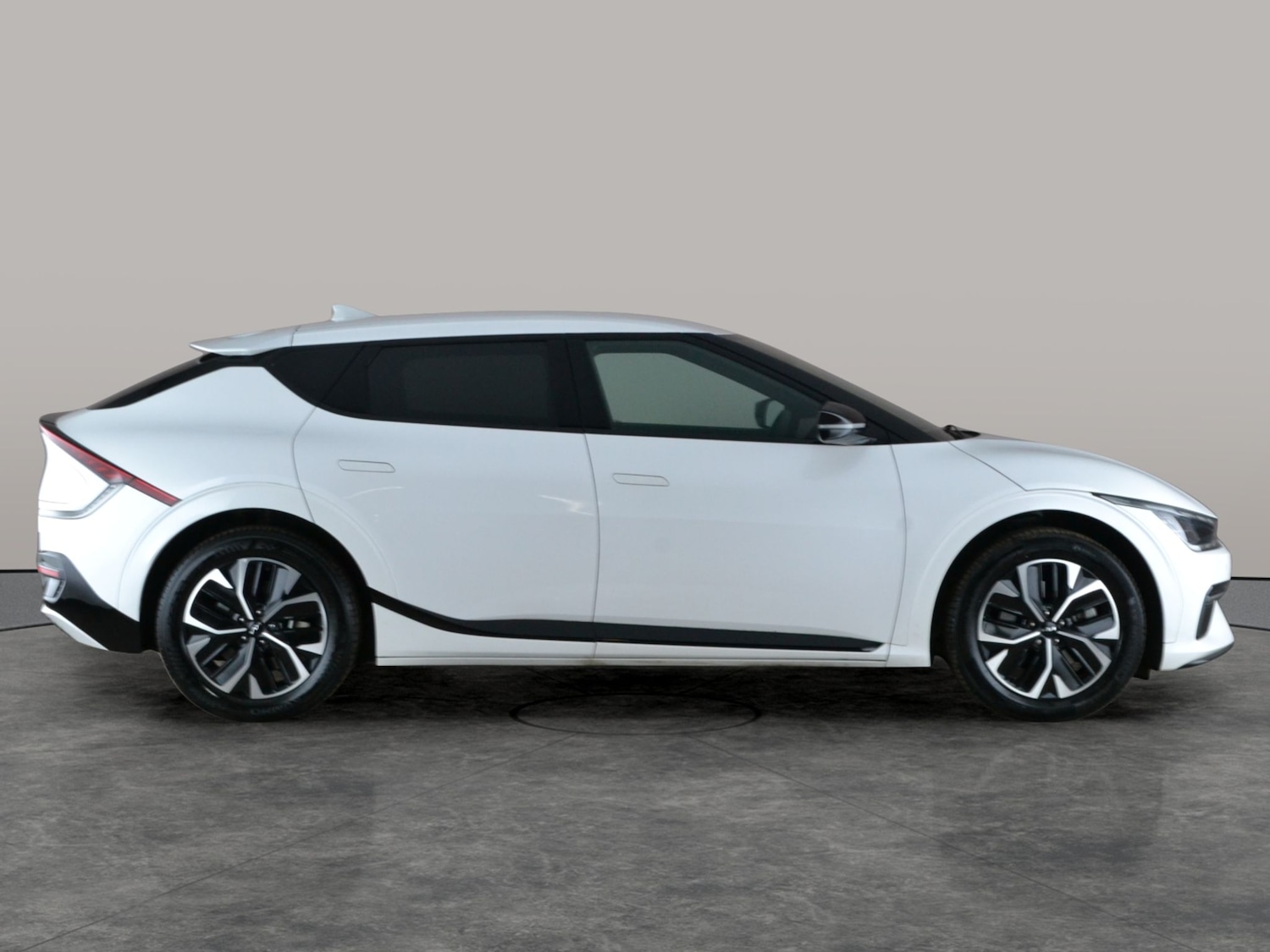 Used Kia EV6 2023 for sale - 78118444: Photo 8