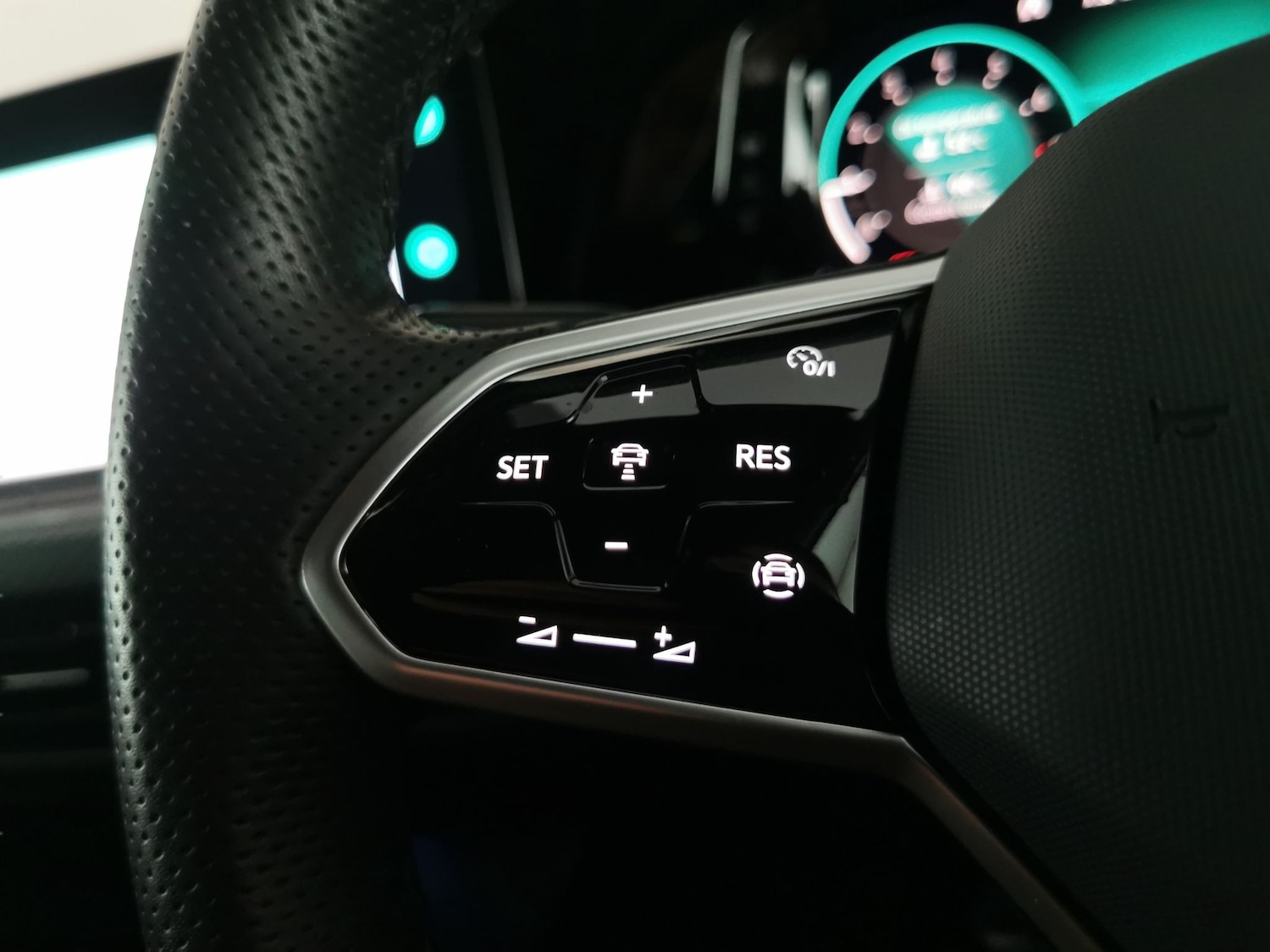 Used Volkswagen Golf 2023 for sale - 77241221: Photo 19