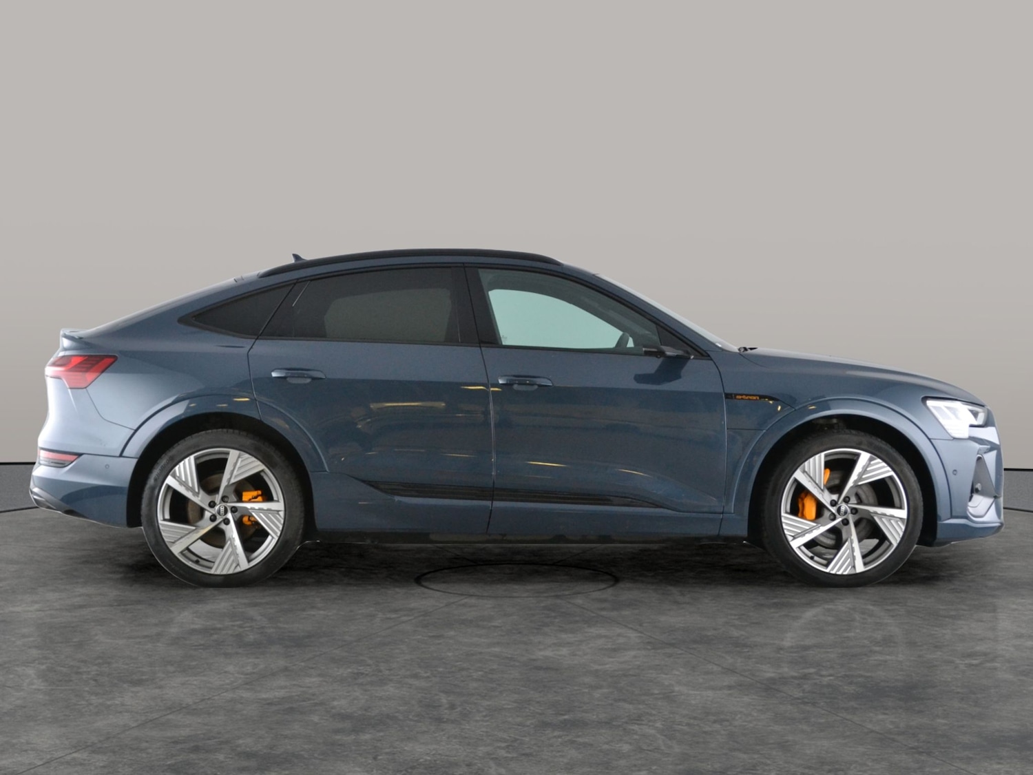 Used Audi e-tron 2023 for sale - 77475424: Photo 14