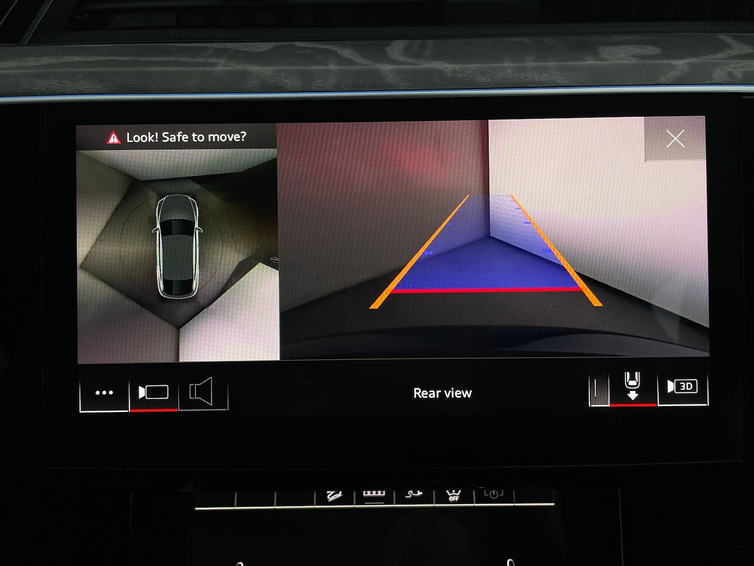 Used Audi e-tron 2023 for sale - 77475424: Photo 25