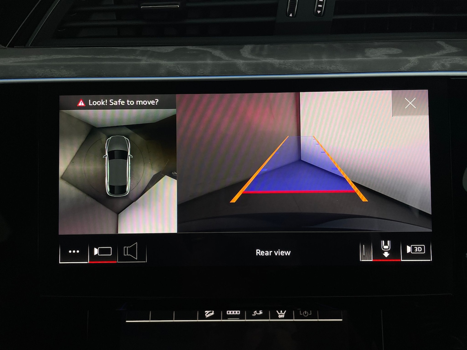 Used Audi e-tron 2023 for sale - 77475424: Photo 8