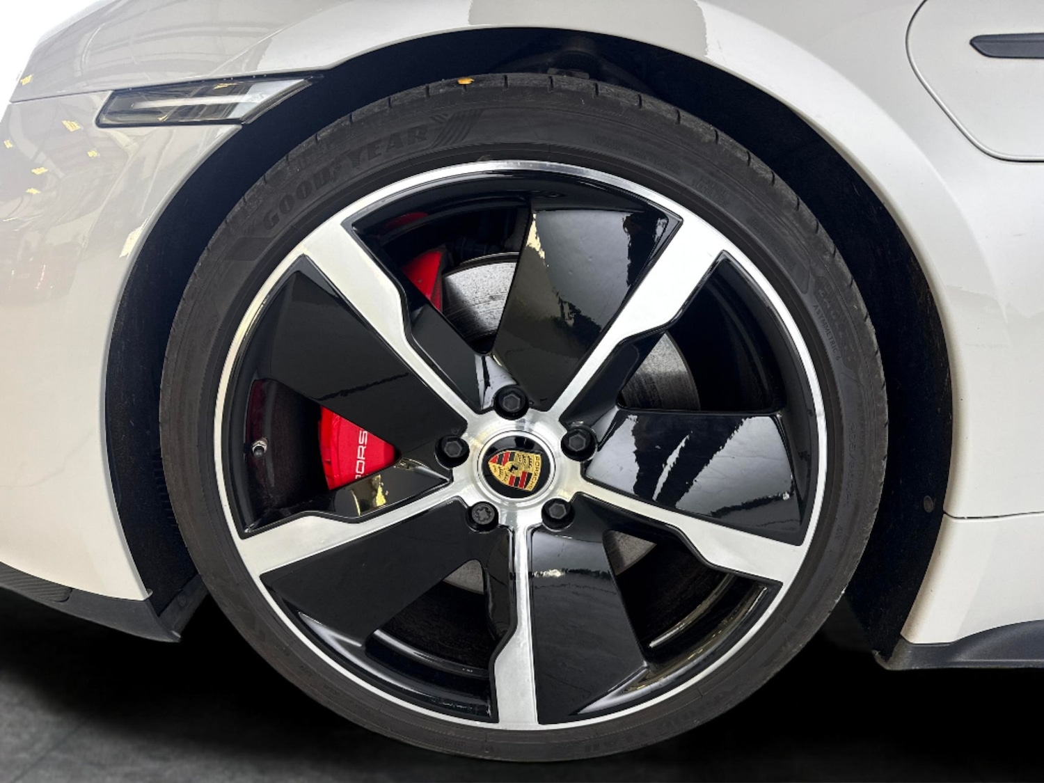 Used Porsche Taycan 2023 for sale - 77846190: Photo 37