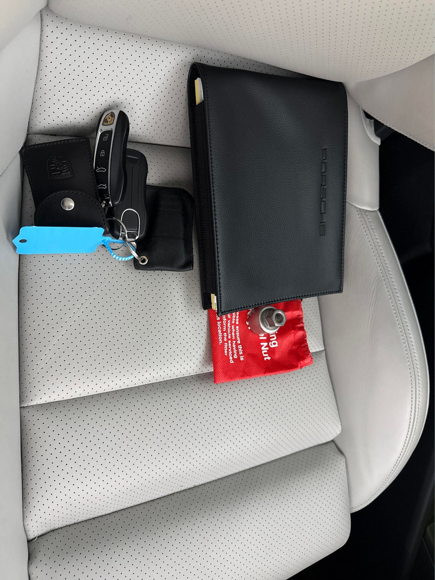 Used Porsche Taycan 2023 for sale - 77846190: Photo 45