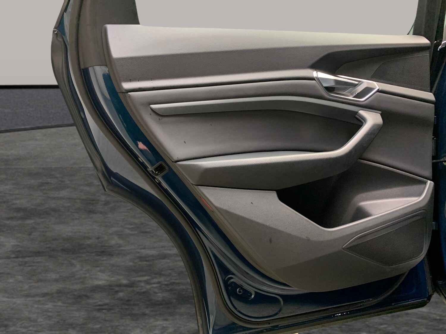 Used Audi e-tron 2020 for sale - 77676095: Photo 25