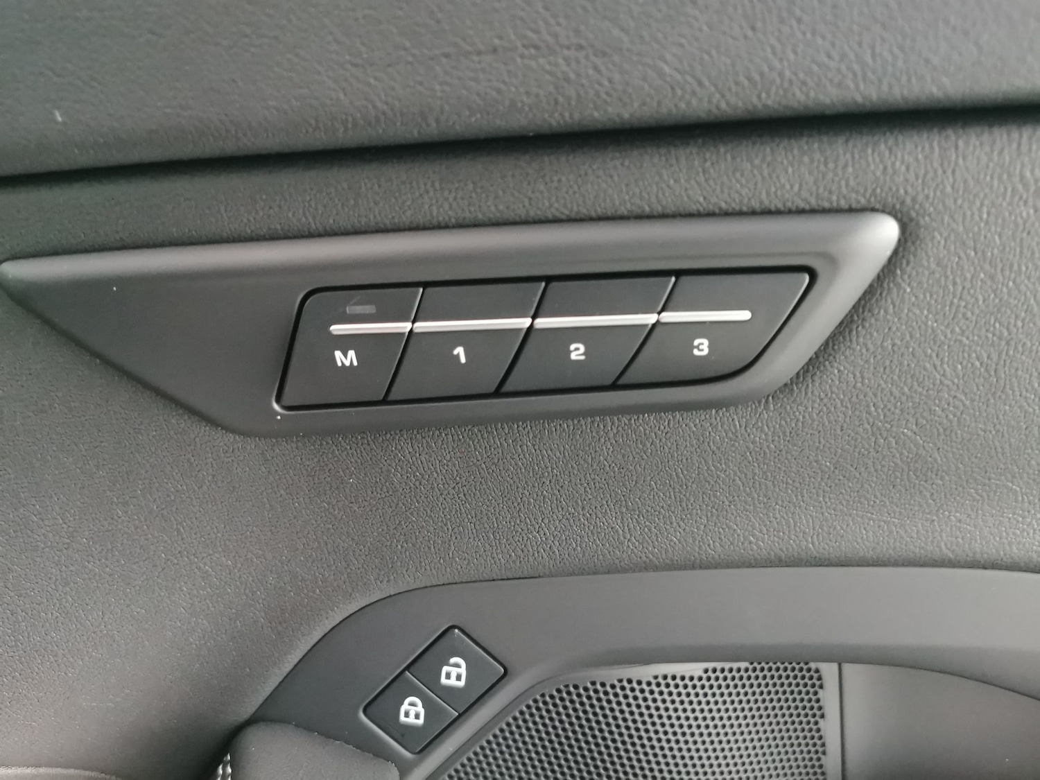 Used Jaguar E-Pace 2022 for sale - 77557064: Photo 15