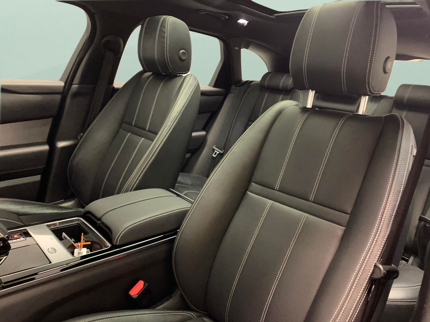 Used Land Rover Range Rover Velar 2021 for sale - 77532536: Photo 7