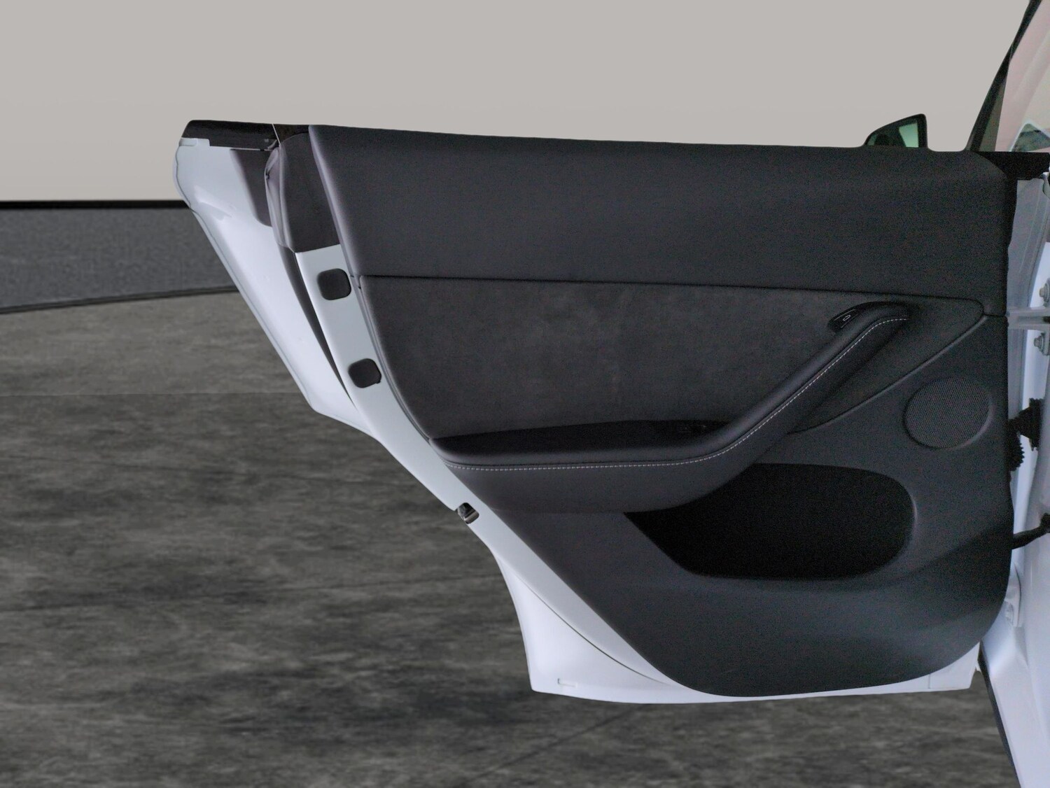 Used Tesla Model Y 2024 for sale - 77942556: Photo 30