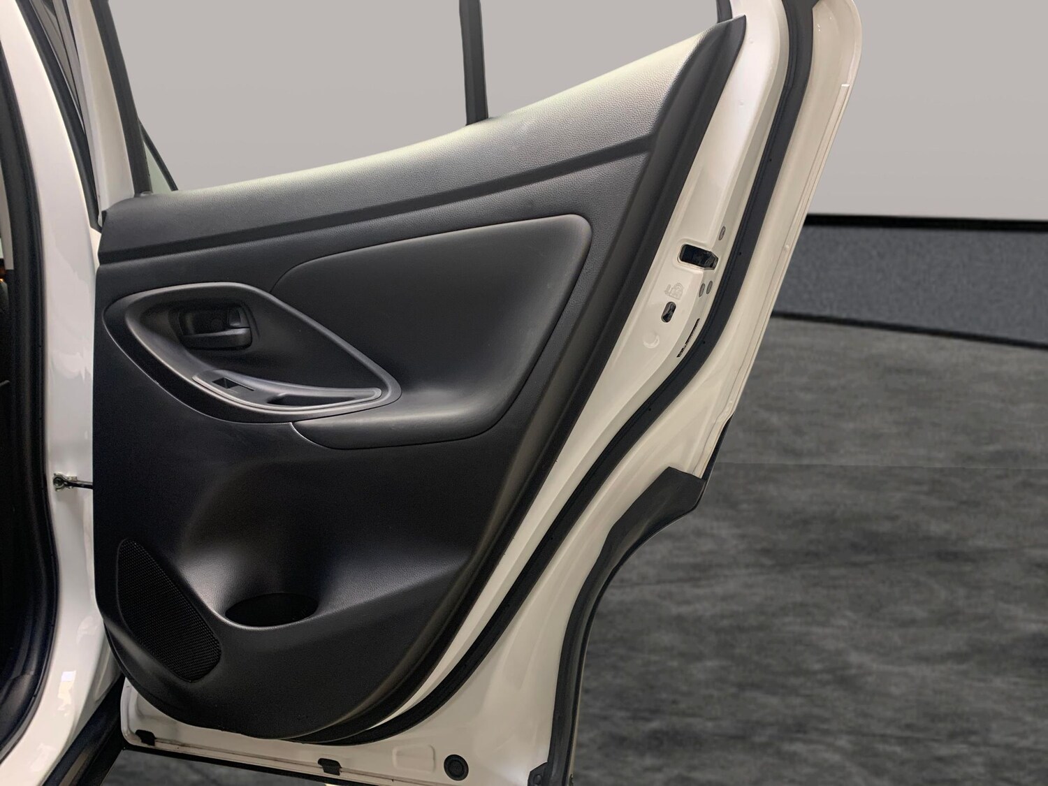 Used Toyota Yaris Cross 2024 for sale - 78187601: Photo 23