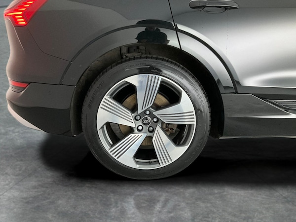 Used Audi e-tron 2022 for sale - 76290689: Photo 37