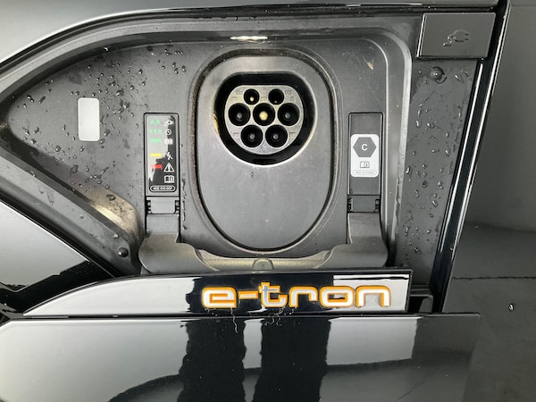 Used Audi e-tron 2022 for sale - 76290689: Photo 44