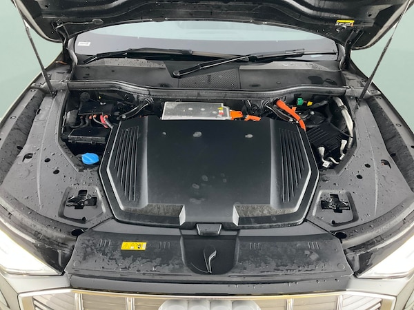 Used Audi e-tron 2022 for sale - 76290689: Photo 47