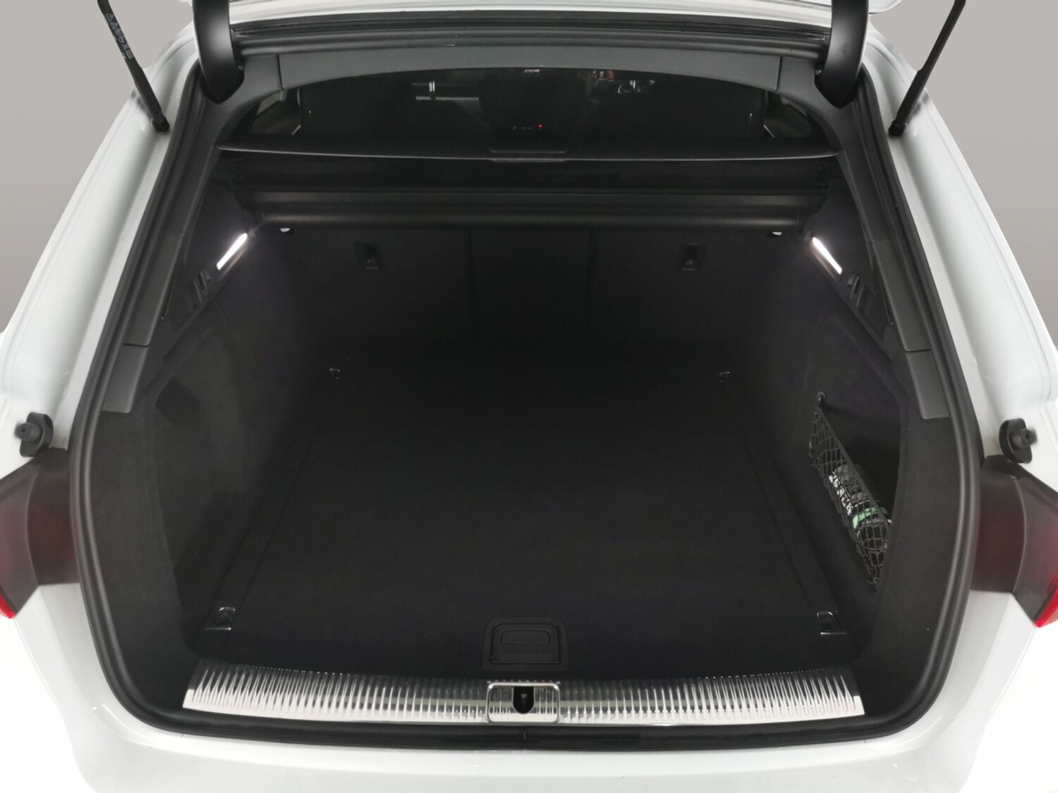 Used Audi A4 2022 for sale - 77493033: Photo 7