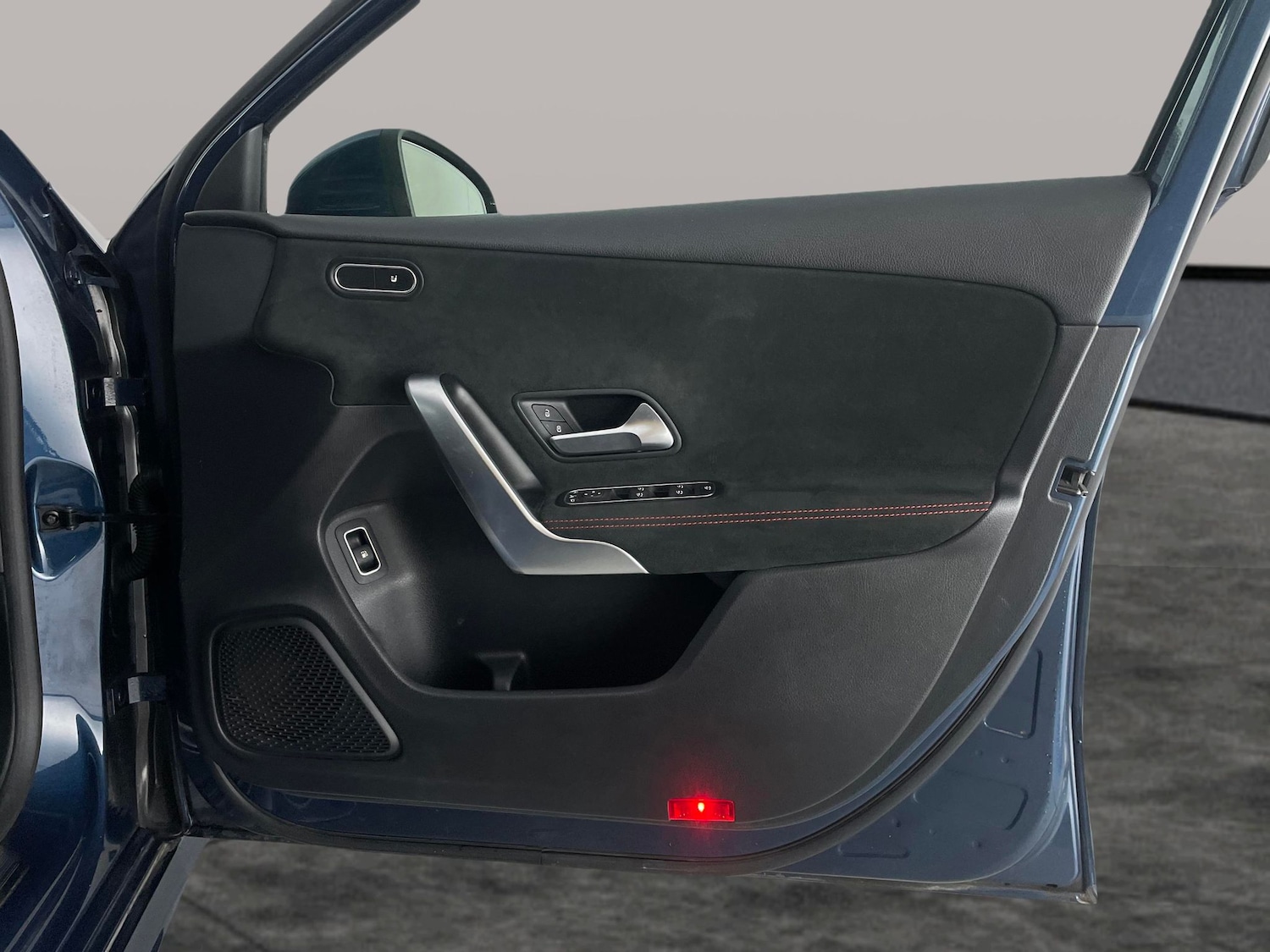 Used Mercedes-Benz A-Class 2020 for sale - 76766636: Photo 35