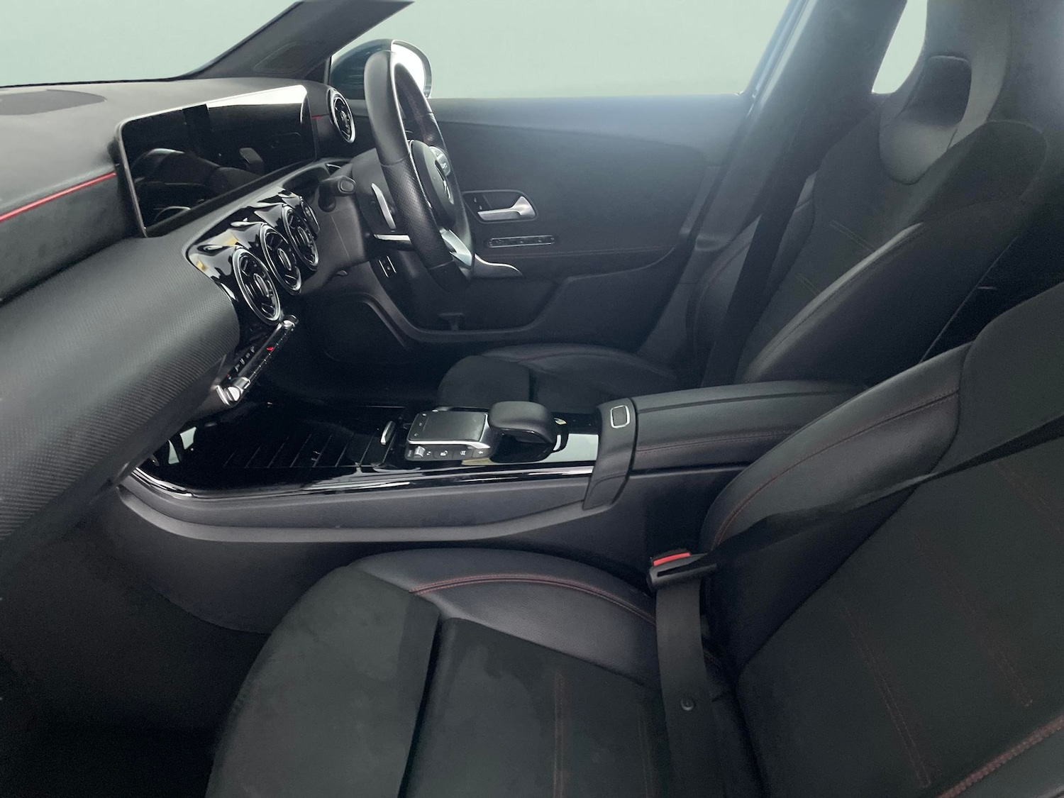 Used Mercedes-Benz A-Class 2020 for sale - 76766636: Photo 4