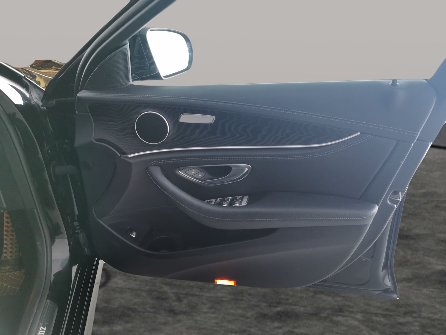 Used Mercedes-Benz E Class 2021 for sale - 77532531: Photo 34