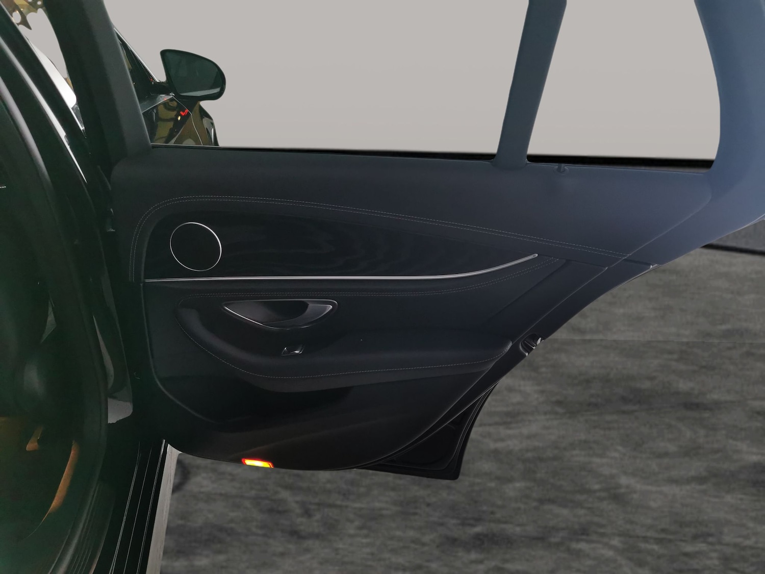 Used Mercedes-Benz E Class 2021 for sale - 77532531: Photo 35