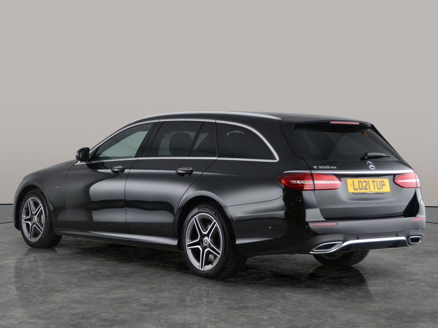 Used Mercedes-Benz E Class 2021 for sale - 77532531: Photo 9