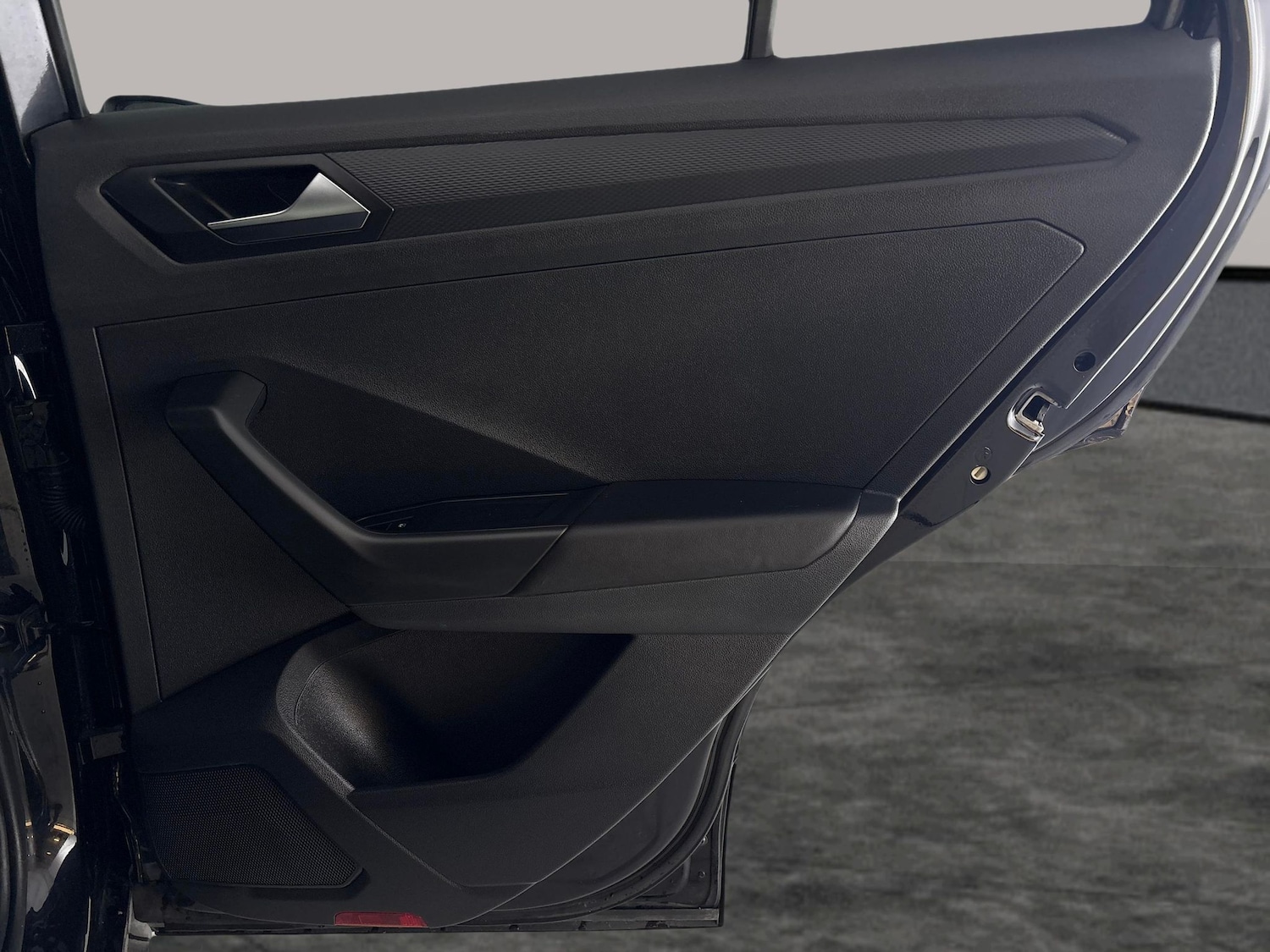 Used Volkswagen T-Roc 2024 for sale - 77702965: Photo 33