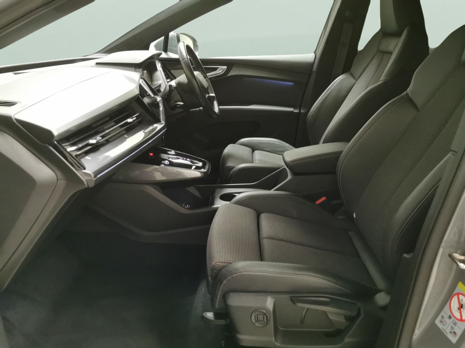 Used Audi Q4 e-tron 2021 for sale - 76464226: Photo 6