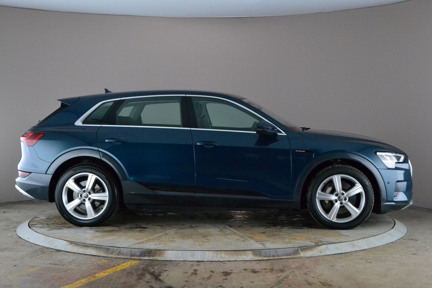 Used Audi e-tron 2020 for sale - 77679238: Photo 9