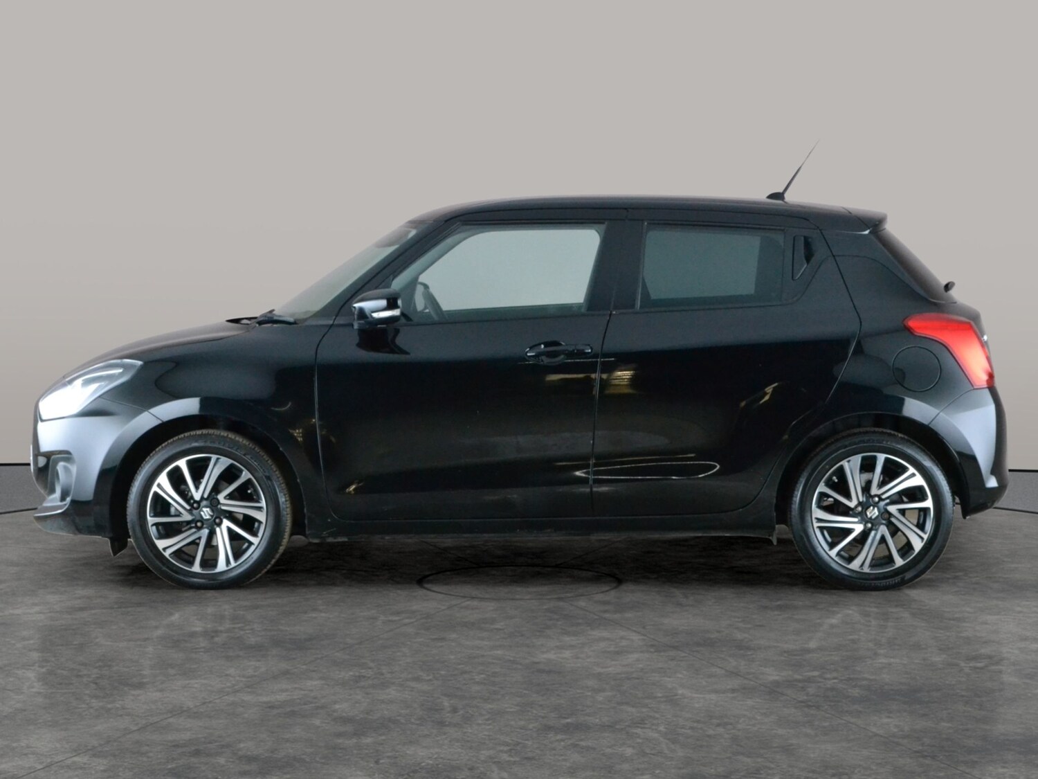 Used Suzuki Swift 2023 for sale - 78137419: Photo 13
