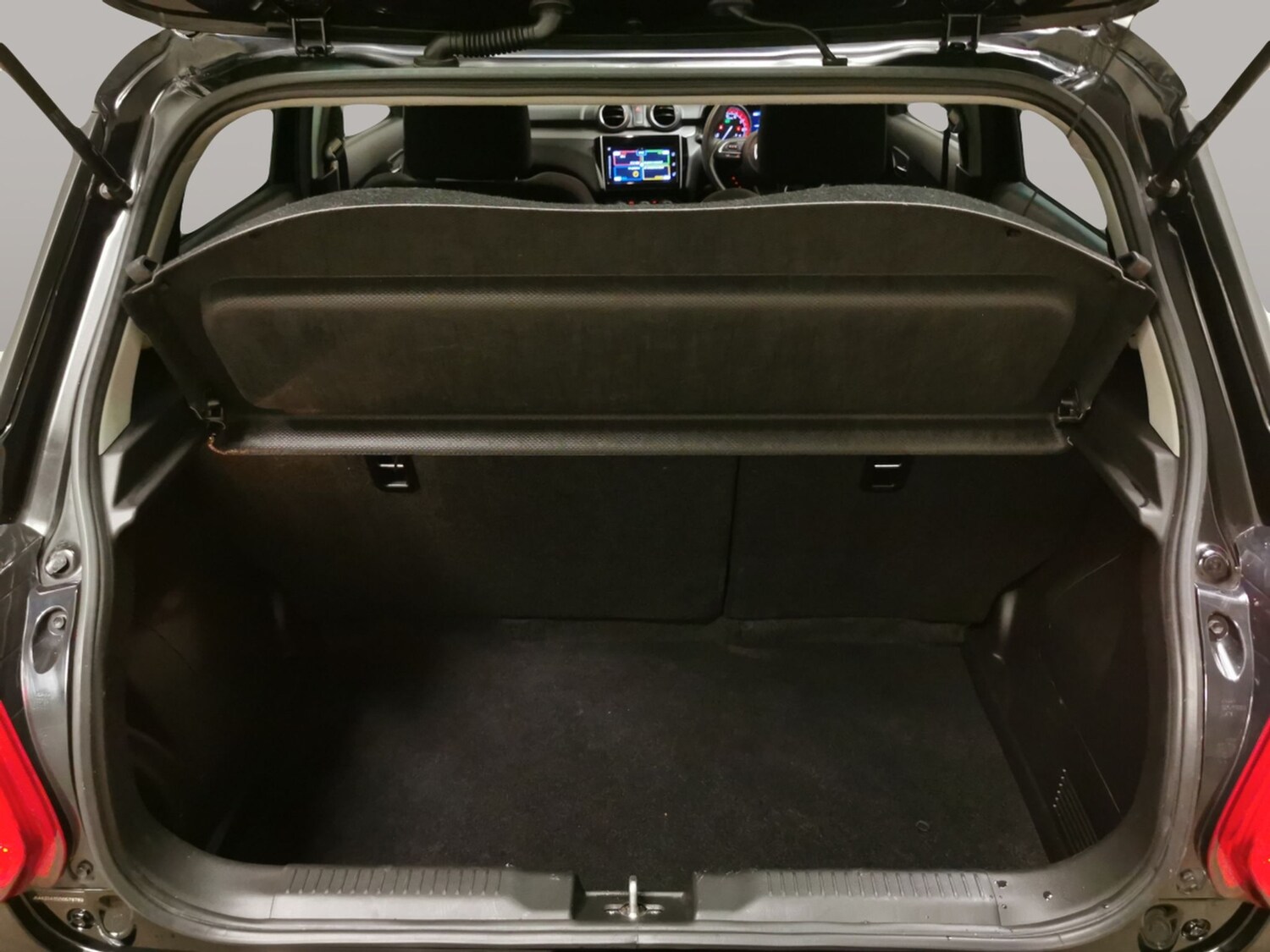 Used Suzuki Swift 2023 for sale - 78137419: Photo 31