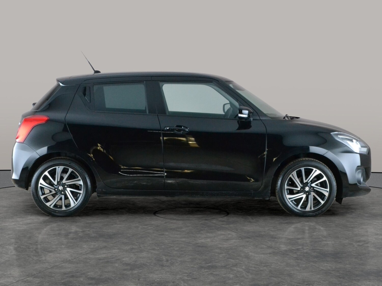 Used Suzuki Swift 2023 for sale - 78137419: Photo 9