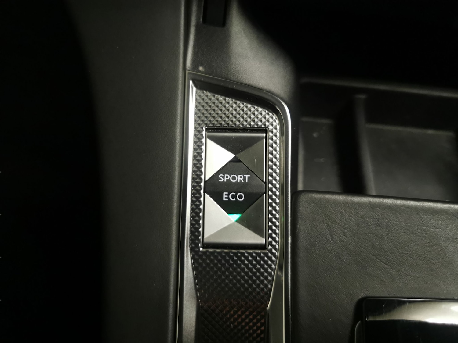 Used DS Automobiles DS 7 Crossback 2022 for sale - 77634857: Photo 20