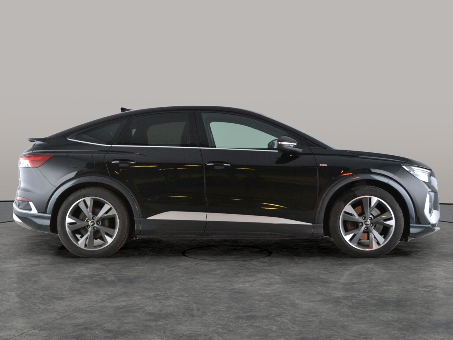 Used Audi Q4 e-tron for sale - 77831532: Photo 11