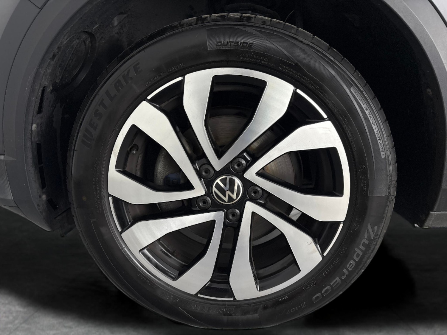 Used Volkswagen T-Roc 2021 for sale - 76999701: Photo 23