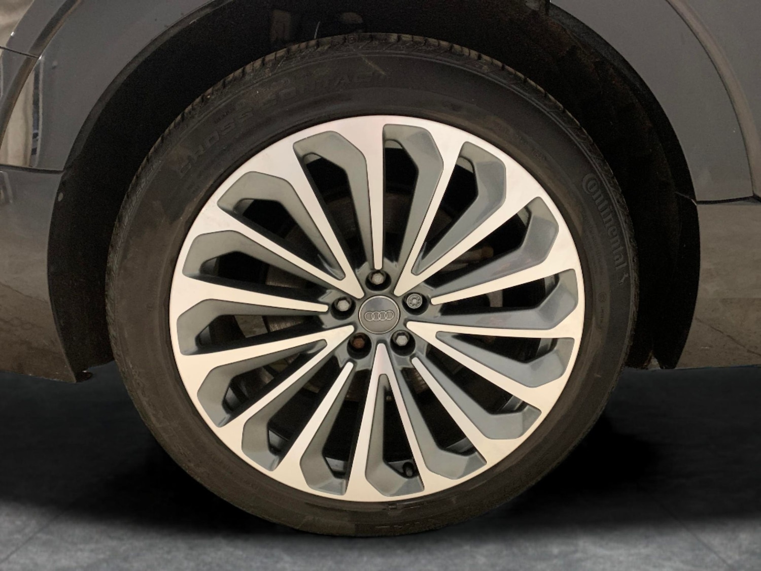 Used Audi e-tron 2020 for sale - 77255999: Photo 22