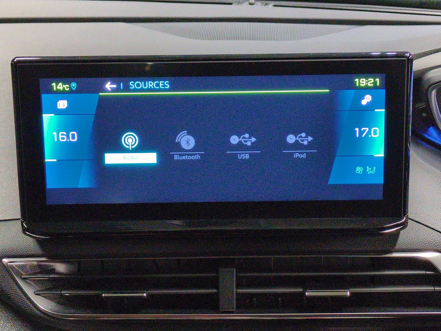 Used Peugeot 3008 2022 for sale - 77730659: Photo 14