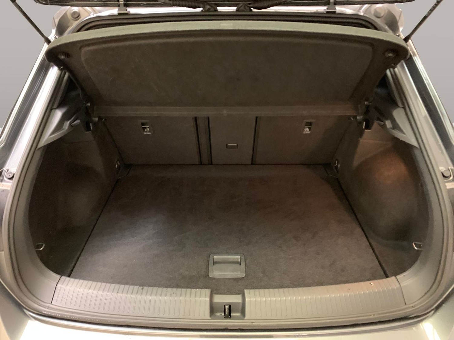 Used Volkswagen T-Roc 2023 for sale - 77043671: Photo 36