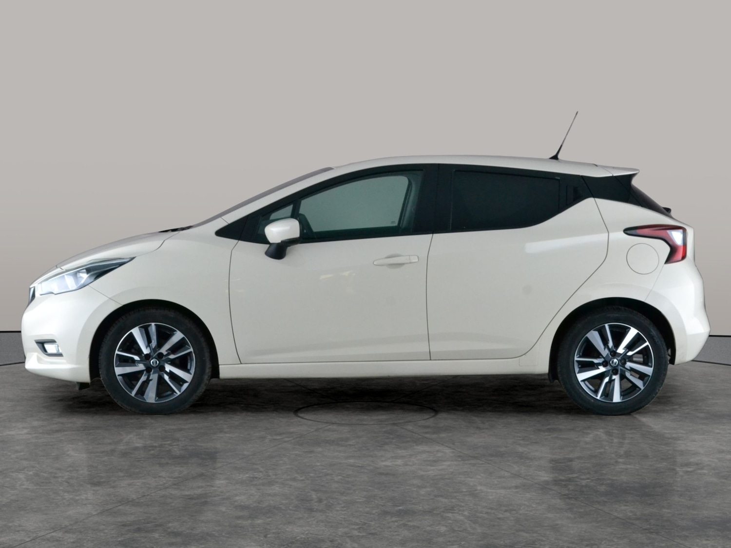 Used Nissan Micra 2017 for sale - 77951073: Photo 13