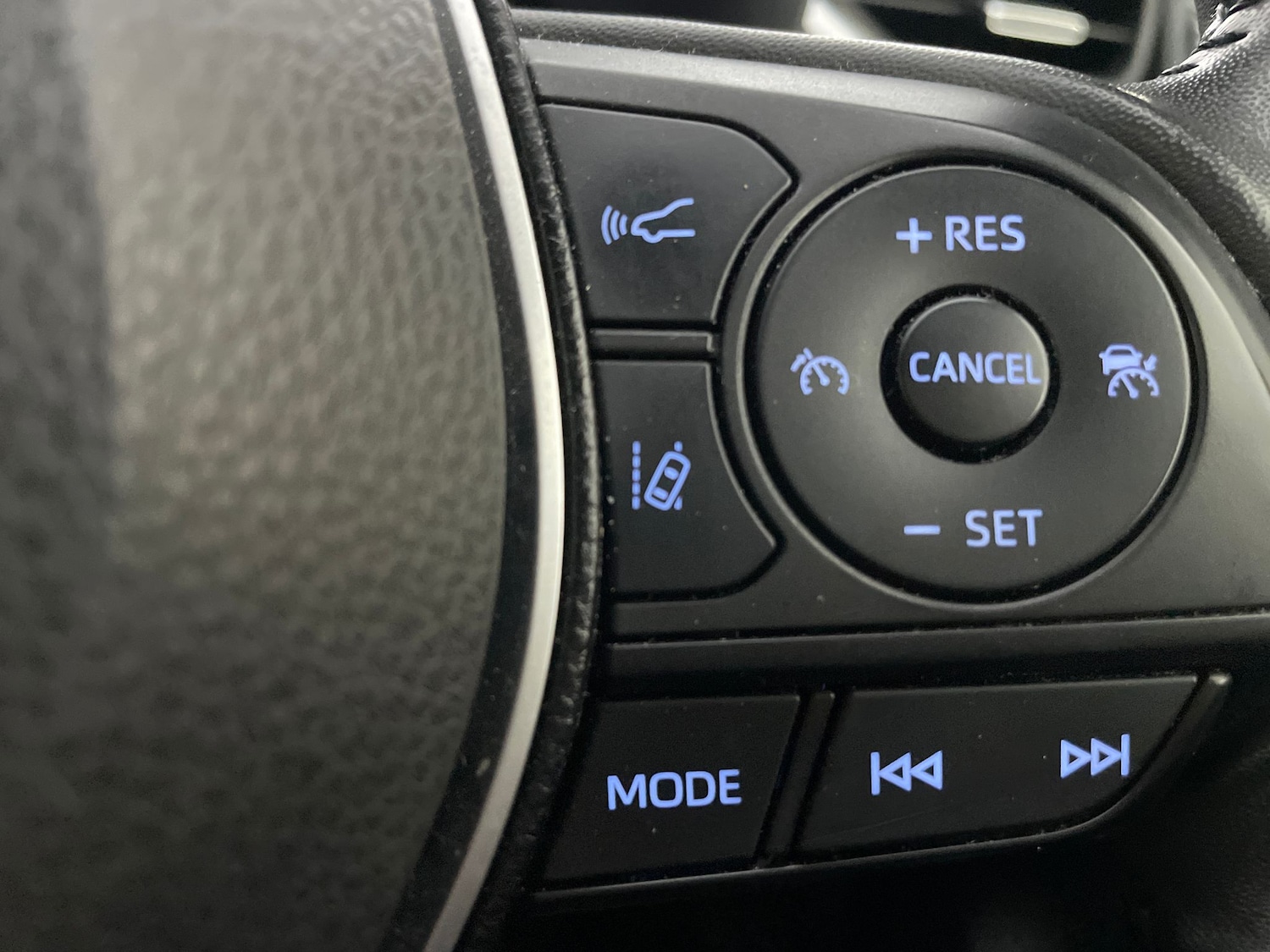 Used Toyota RAV4 2021 for sale - 76946494: Photo 29