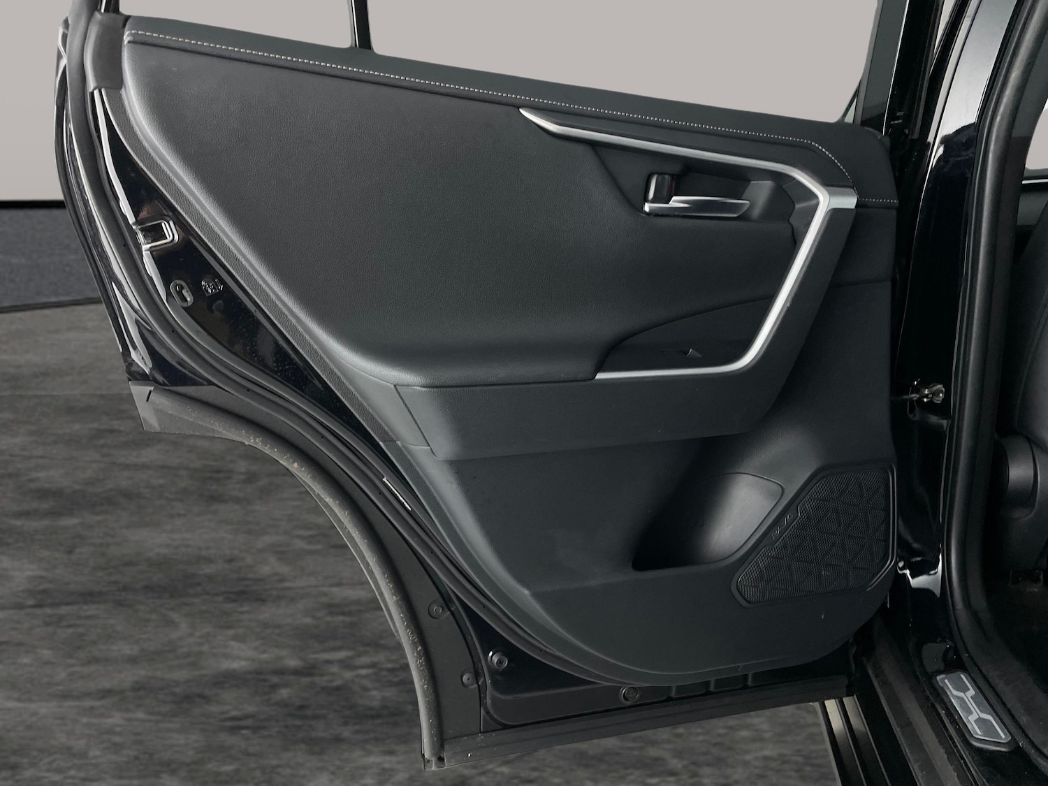 Used Toyota RAV4 2021 for sale - 76946494: Photo 35