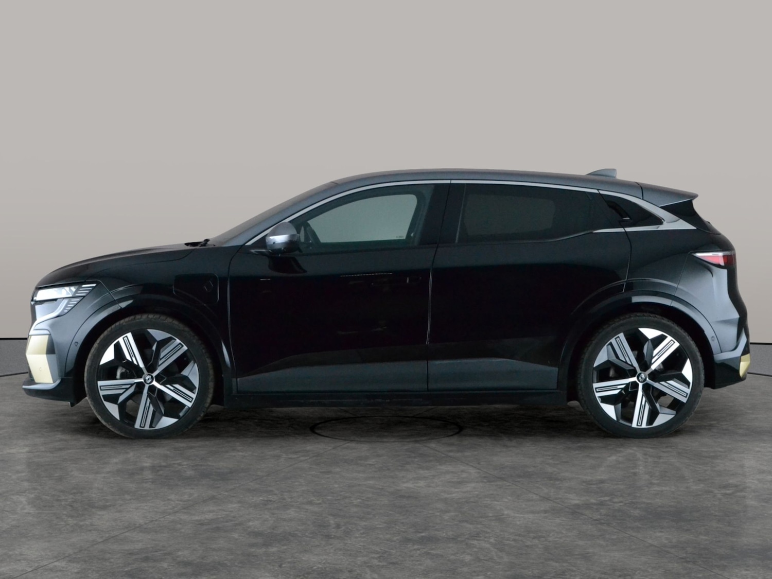 Used Renault Megane E Tech 2023 for sale - 77663170: Photo 13