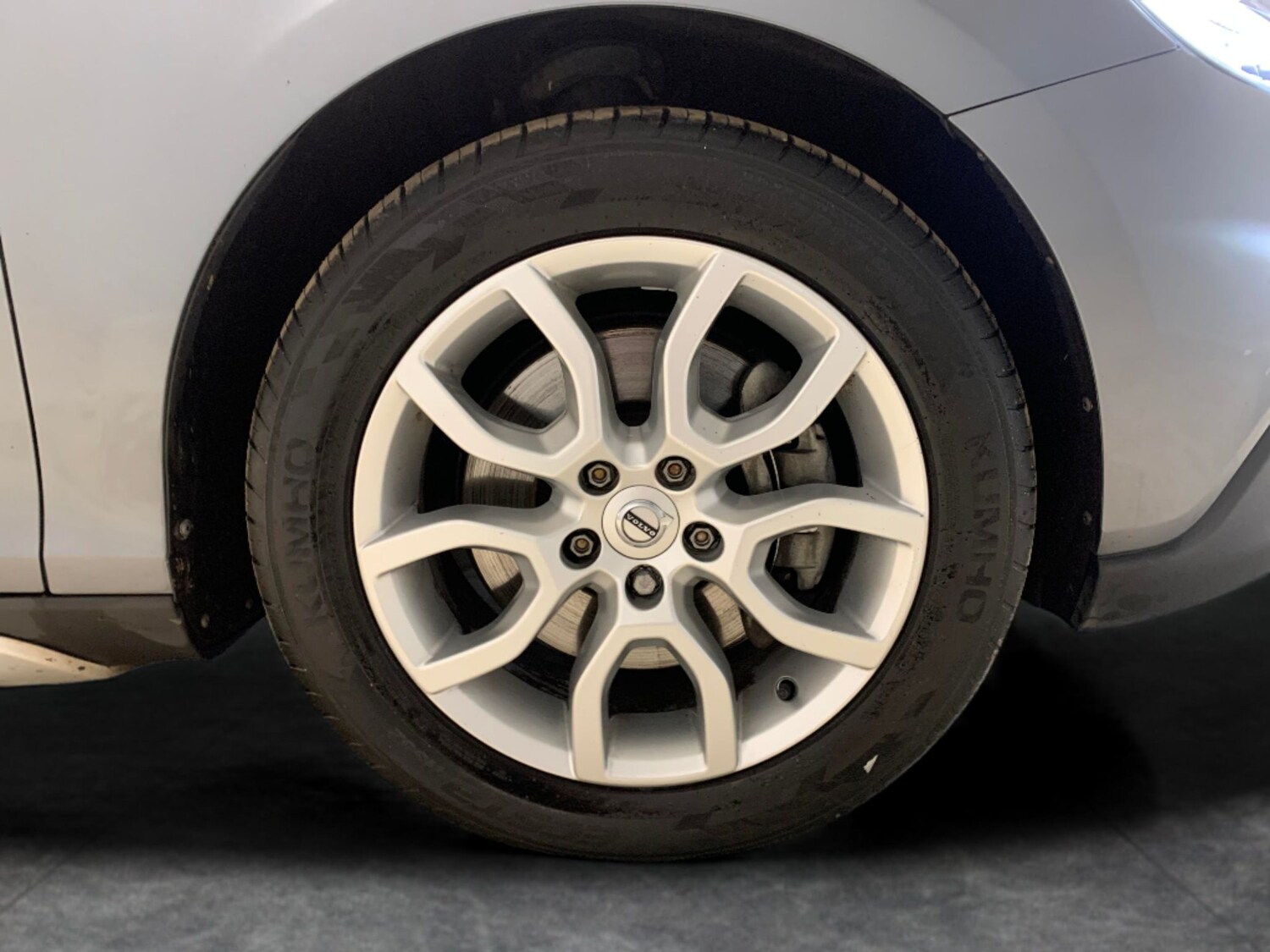 Used Volvo V40 Cross Country 2018 for sale - 77888987: Photo 18