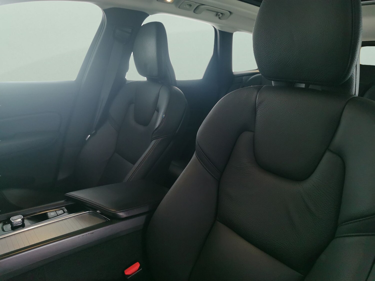 Used Volvo XC60 2022 for sale - 77614992: Photo 7