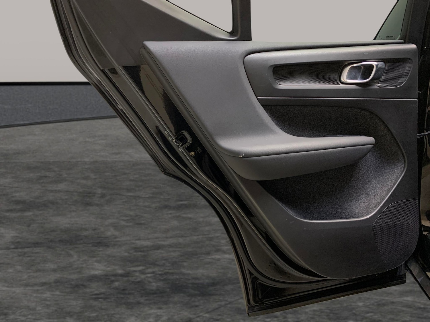 Used Volvo XC40 2021 for sale - 77047972: Photo 25