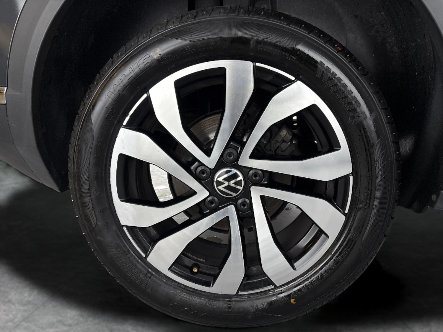 Used Volkswagen T-Roc 2021 for sale - 76491903: Photo 25