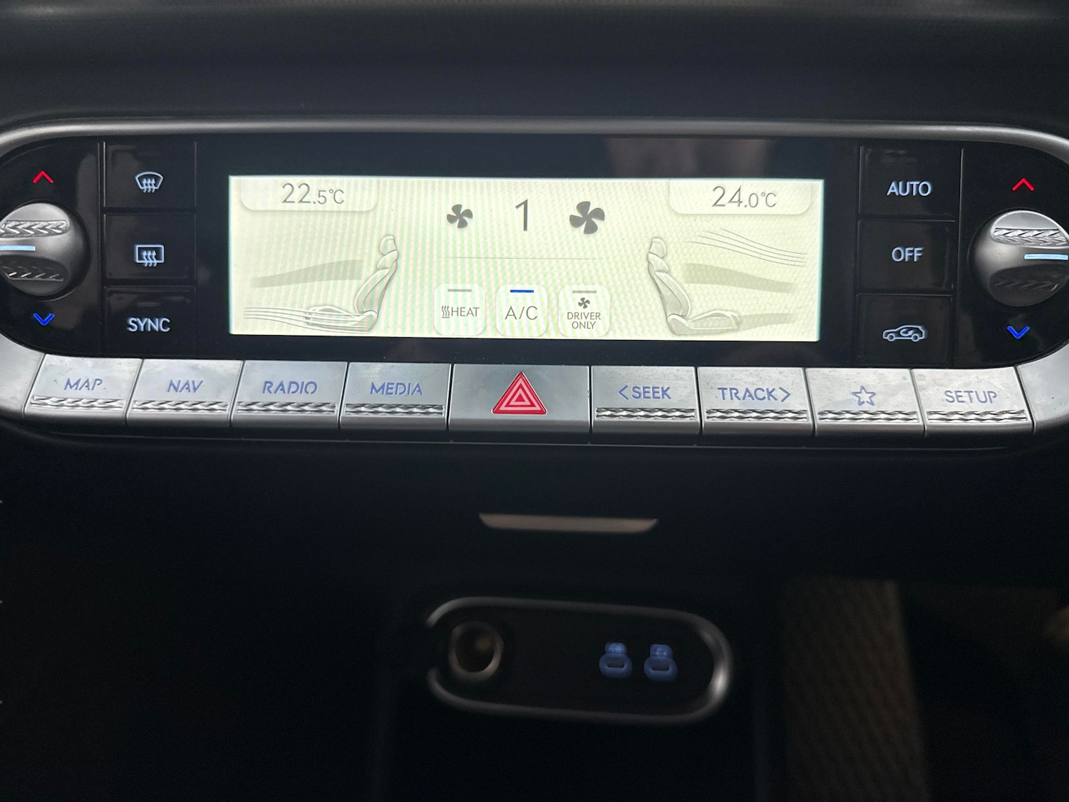 Used Genesis GV60 2023 for sale - 77604962: Photo 18