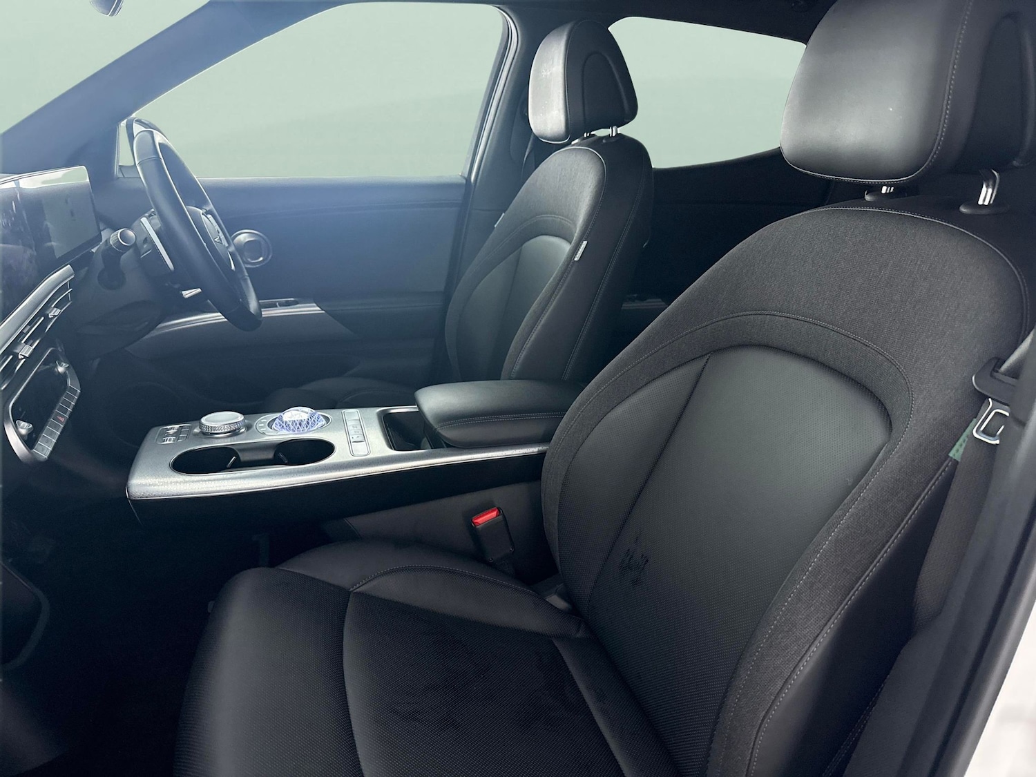 Used Genesis GV60 2023 for sale - 77604962: Photo 4