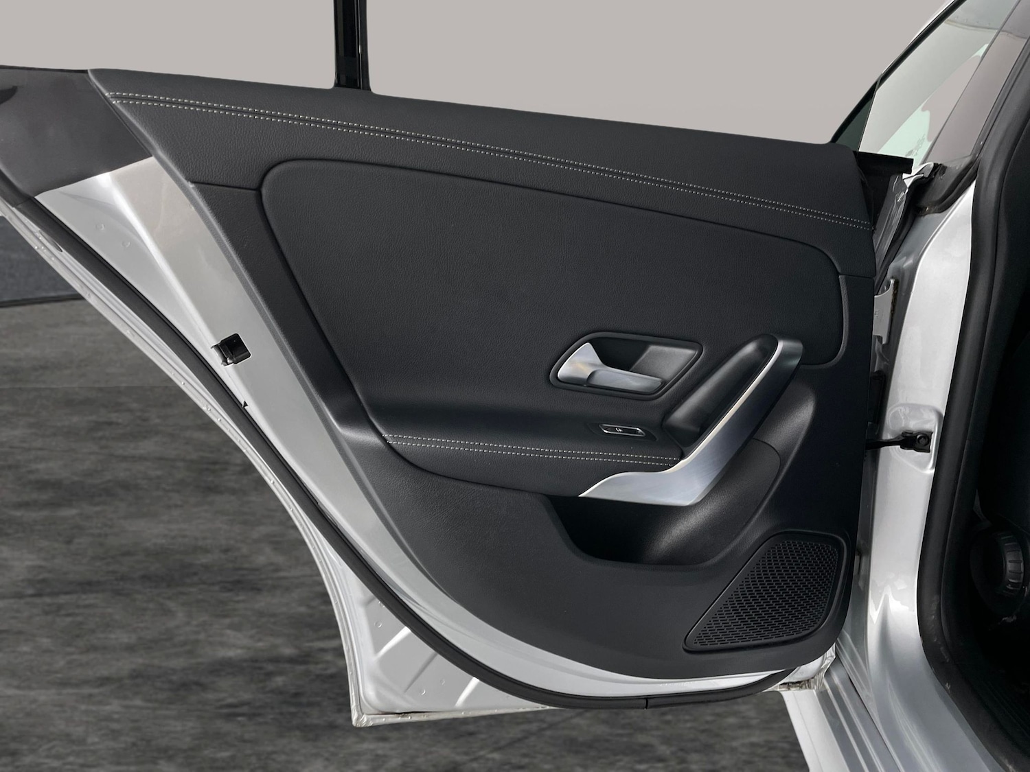 Used Mercedes-Benz CLA 2022 for sale - 76922217: Photo 33