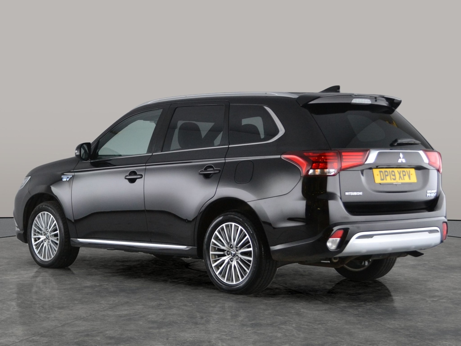 Used Mitsubishi Outlander 2019 for sale - 76663518: Photo 9