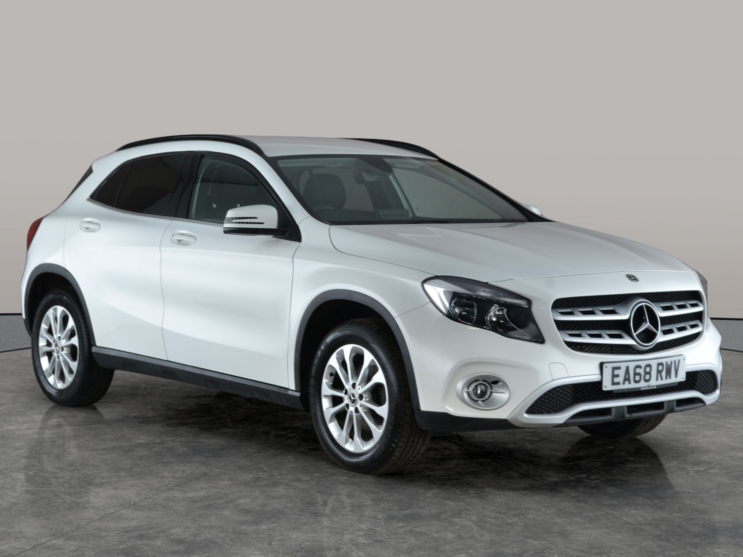 Used Mercedes-Benz GLA 2018 for sale - 77076117: Photo 8