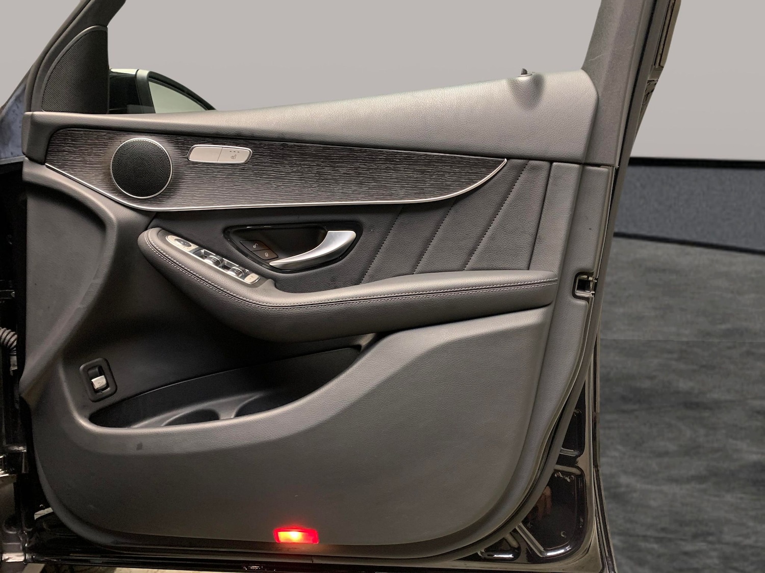 Used Mercedes-Benz GLC 2020 for sale - 77316619: Photo 29