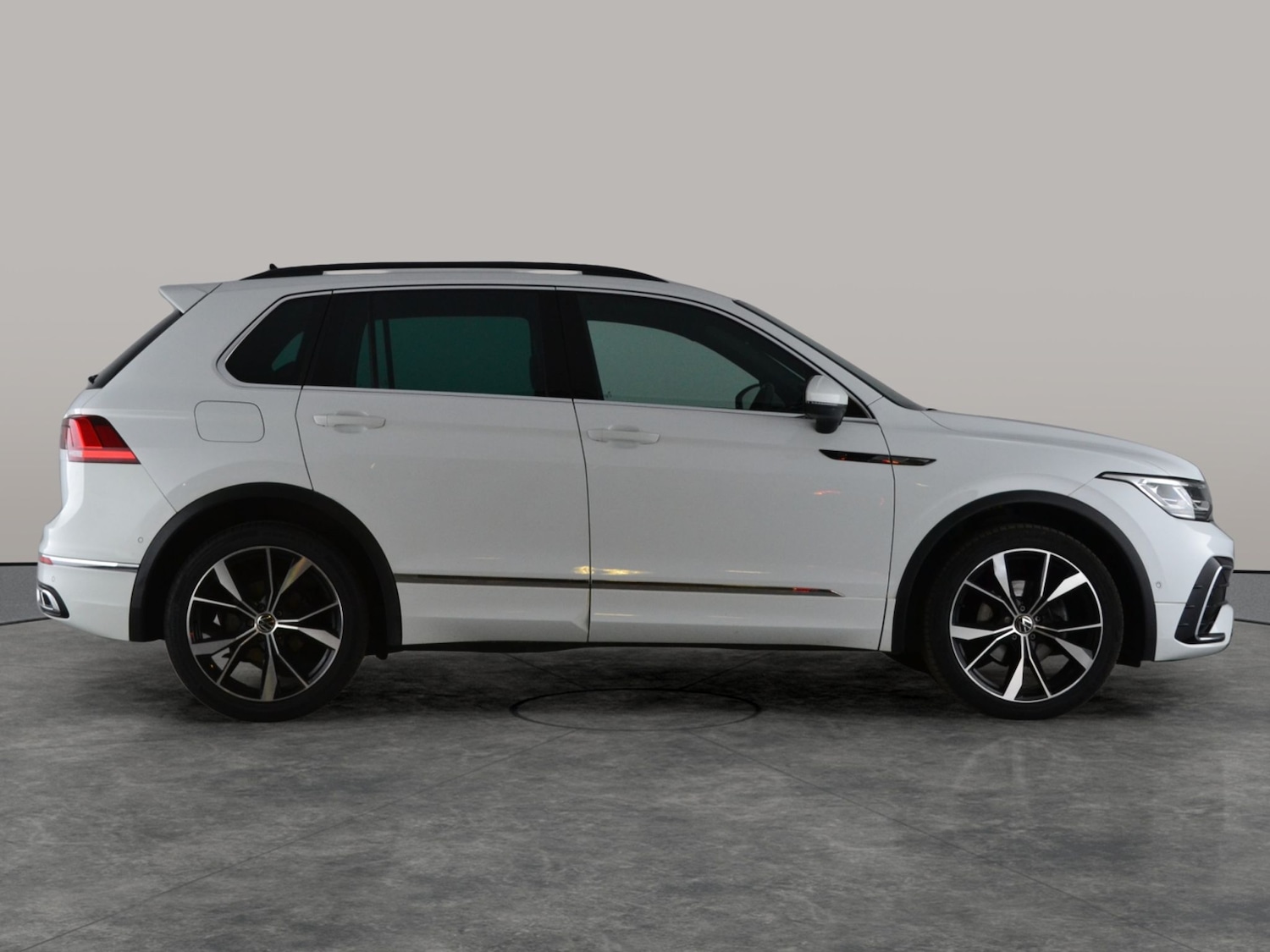 Used Volkswagen Tiguan 2023 for sale - 78094192: Photo 10